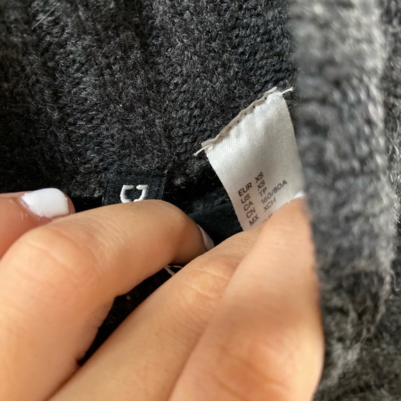 Grey wool cape - Picture 3 of 3